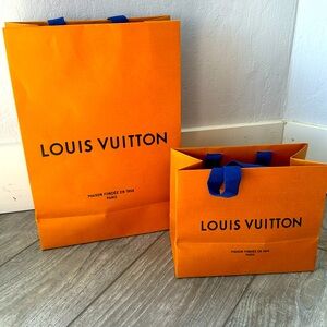 2 Louis Vitton bags